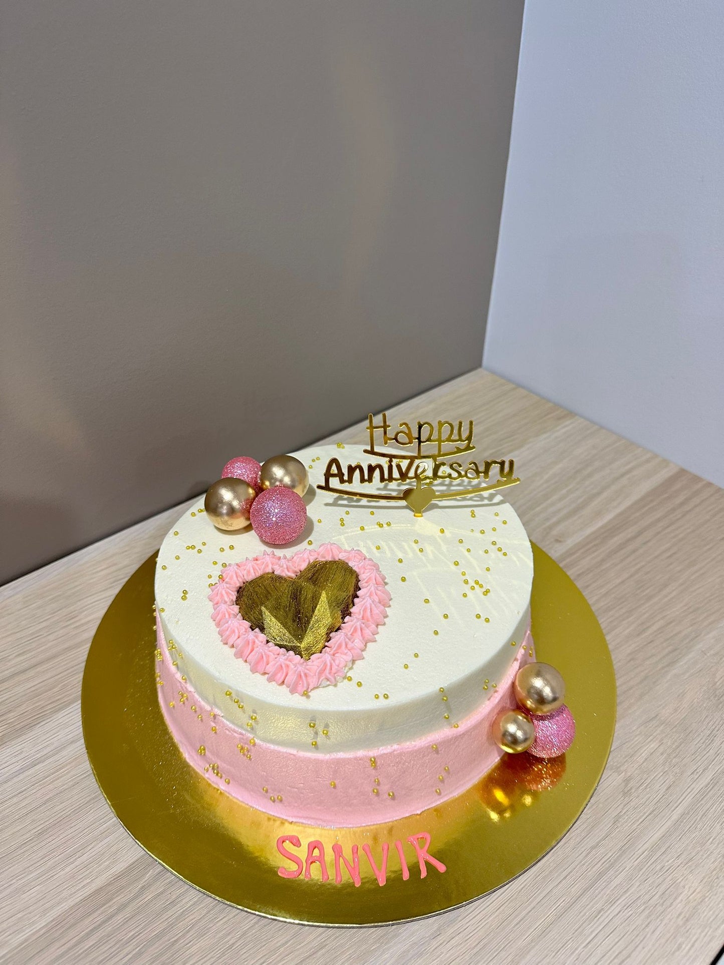 Happy Anniversary Cake
