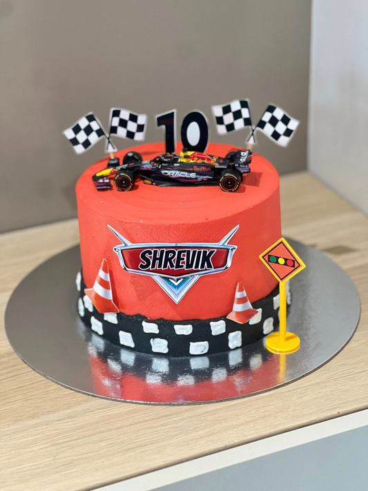 F1 racing car cake
